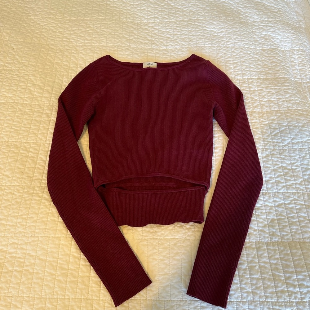 Ribbed fitted maroon crop long sleeve sweater